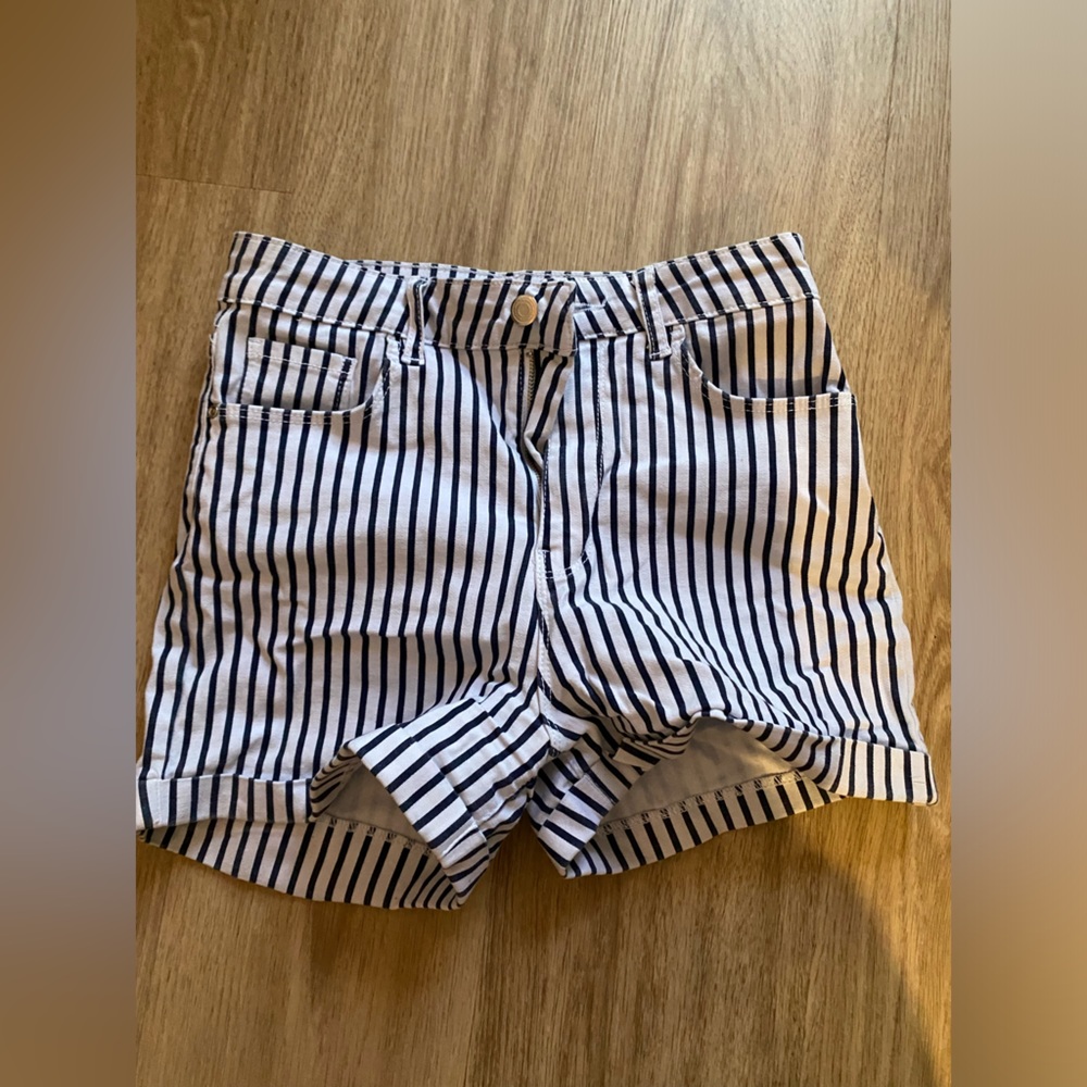 DARK BLUE AND WHITE SHORTS